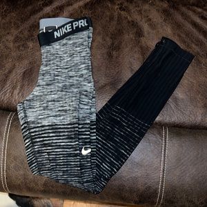 NikePro Hyperwarm Leggings